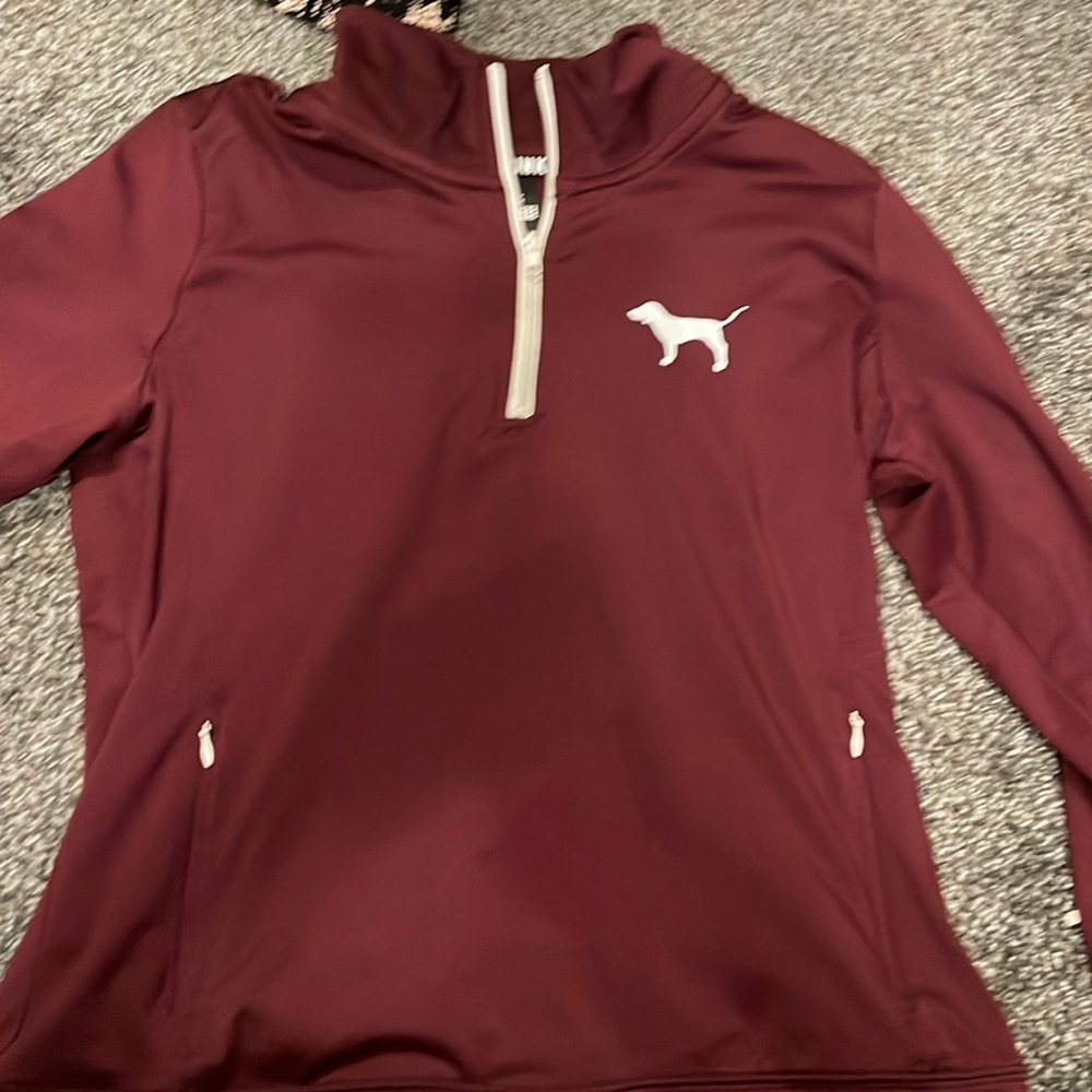 Pink ultimate crew neck in Maroon and grew. Size medium